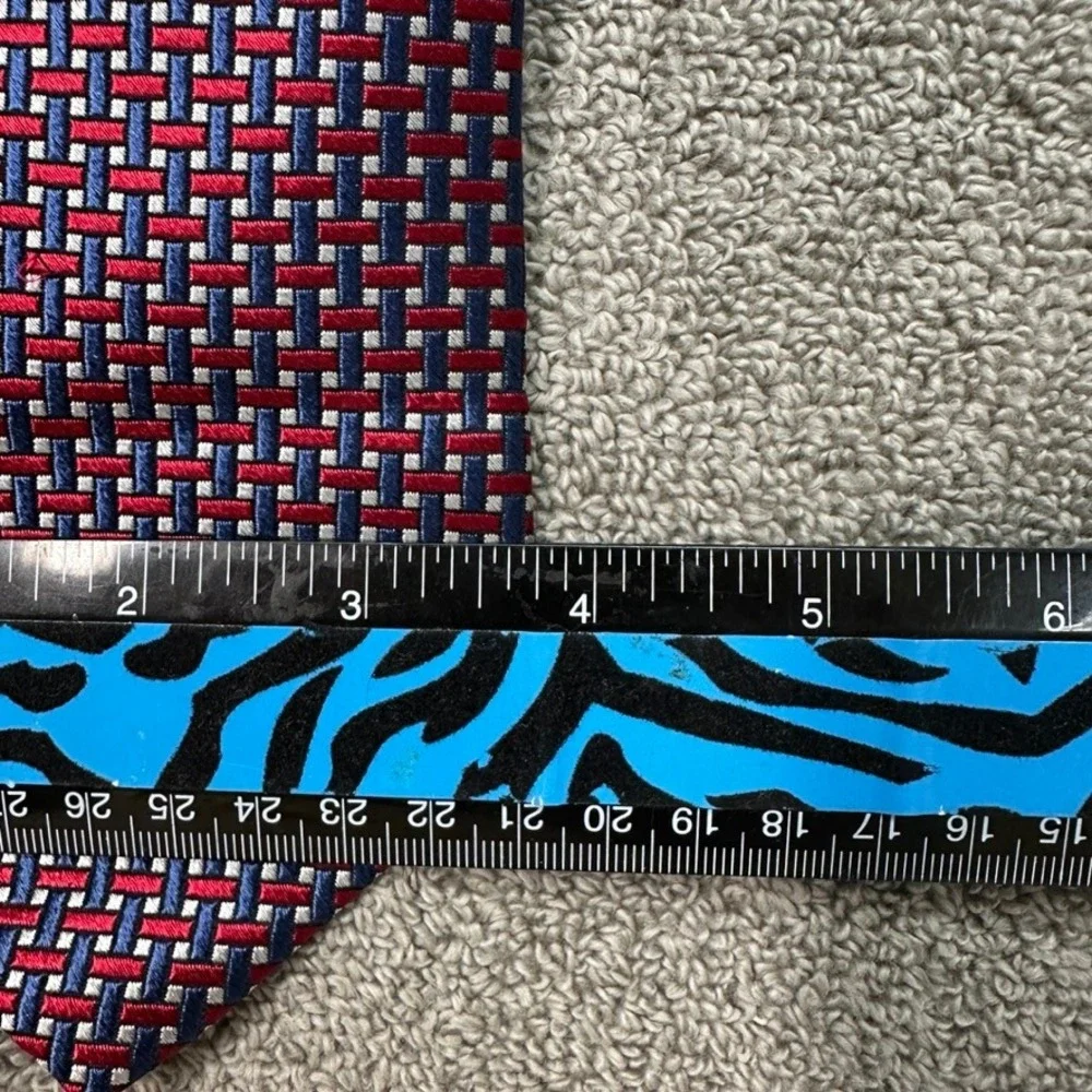 Tommy Hilfiger Mens Silk Necktie Red Blue White Basketweave Geometric Woven Tie